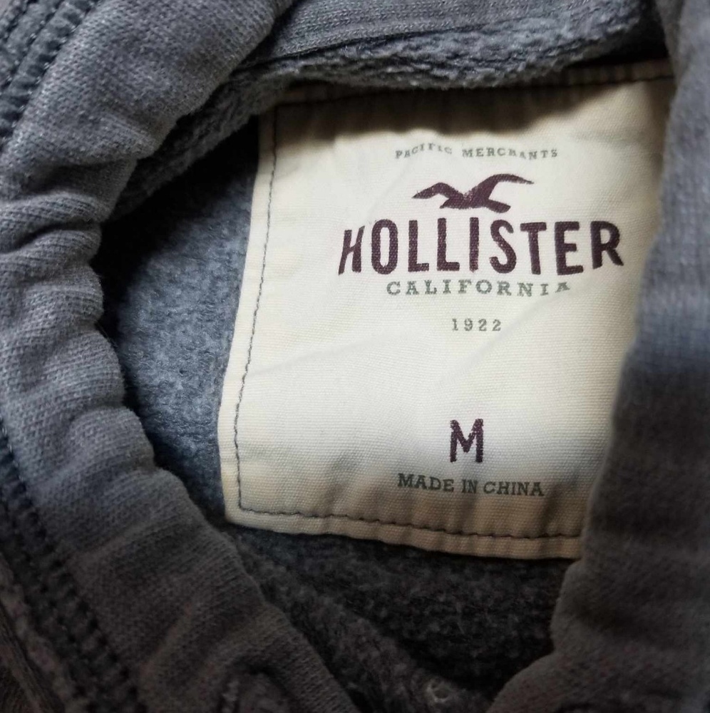 Hollister pullover